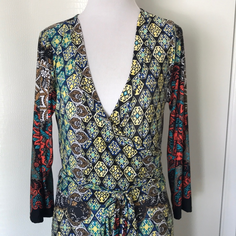 MEDALLION BORDER MAXI DRESS. - Picture 2 of 8
